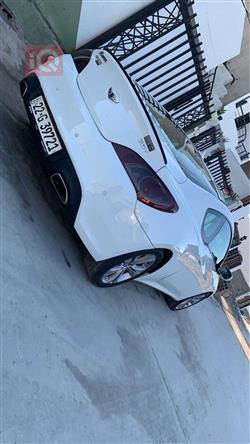 هیوندای جێنسس